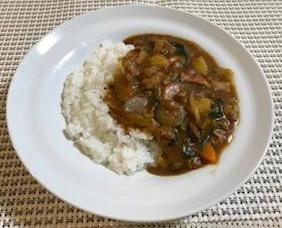 こまちゃんとなすのわんぱくカレー