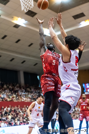 越谷アルファーズのプレーの様子2